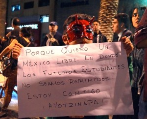 Marcha por Ayotzinapa, noviembre 5, 2014 - Foto: Jesús Gómez Abarca