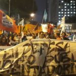 Miles protestan en Brasil contra recortes educación